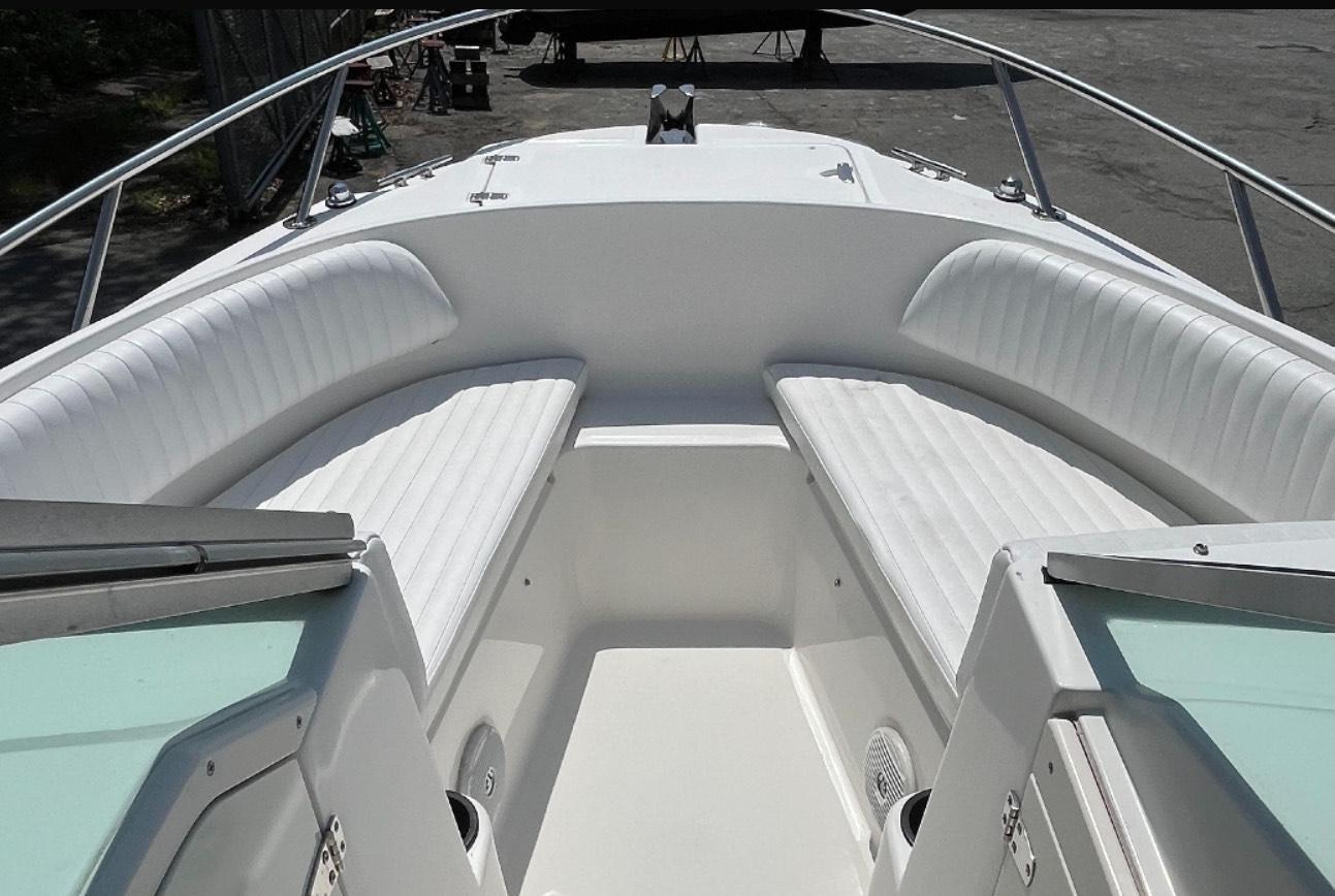 Optional middle bow cushion for Ventura 21