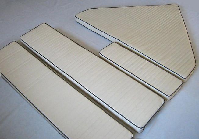 Boston Whaler 15' "40Th Anniversary Edition Cushion Set