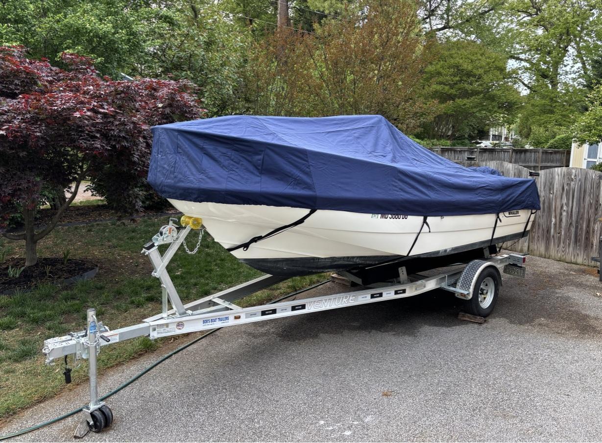 Boston Whaler 160 Dauntless Custom-Fit Boat Cover (1999-2006)