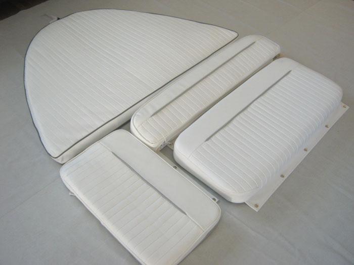 Boston Whaler Dauntless 13' Complete Cushion Set