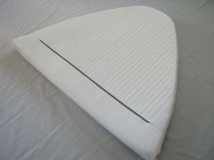 Boston Whaler Dauntless 15' Bow Cushion