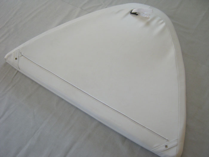 Boston Whaler Dauntless 15' Bow Cushion