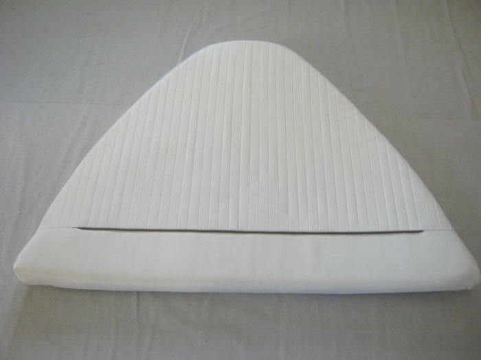 Boston Whaler Dauntless 15' Bow Cushion